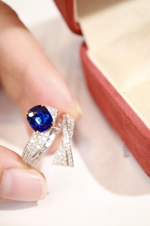 1.76ct 蓝宝石戒指 商品图3