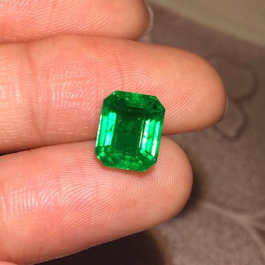 3.08ct 祖母绿裸石 商品图3