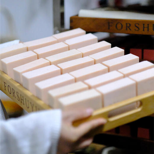 【陌上定制-芳疗椰油茶树茜草家事皂】纯天然纯手工制作 30天自然皂化、颜色来自植物，非化学皂基120g±10g不仅能去除污垢油脂 还可清洗果盘贴身衣物 温和不刺激 商品图3