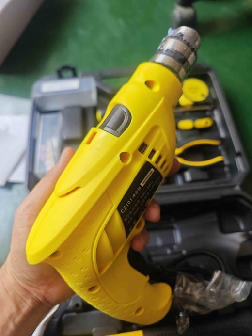 【货号02619】清仓处理力有10毫米冲击钻套装手电钻带配件 商品图2