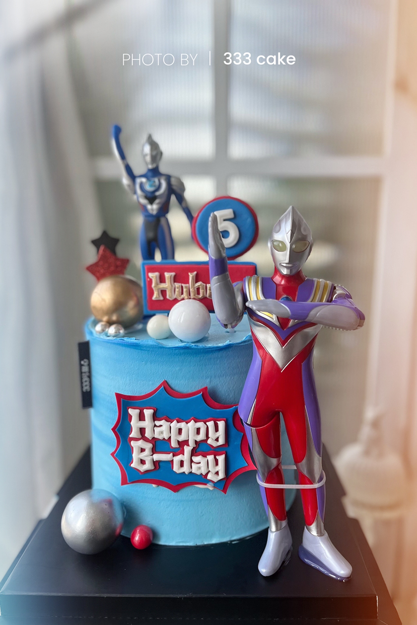 *奥特曼(正版奥特曼发声发光)