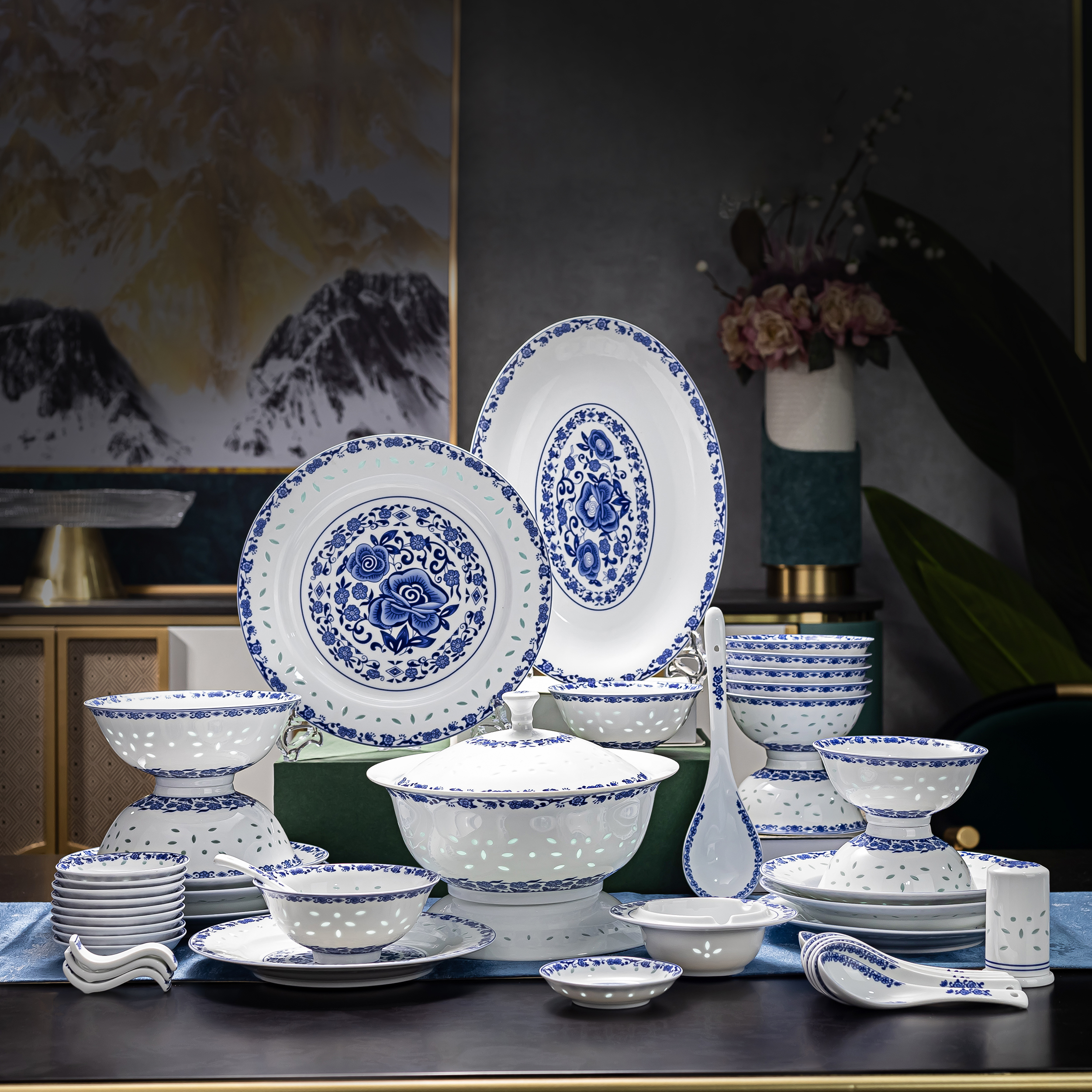 畅销经典 饮食伴侣 | 富玉陶瓷 青花玲珑瓷 梅樱系列餐具釉中彩
