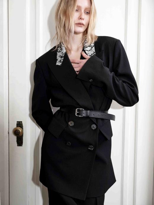 TU｜C03AW23-JK01-BK00 黑色蕾丝领西装外套 商品图0