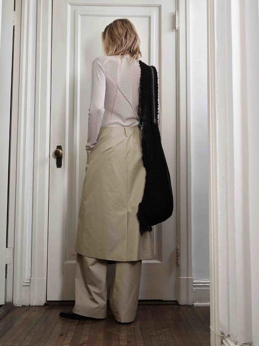 TU｜C03AW23-KW04-BR19 浅棕色圆领针织上衣 商品图1