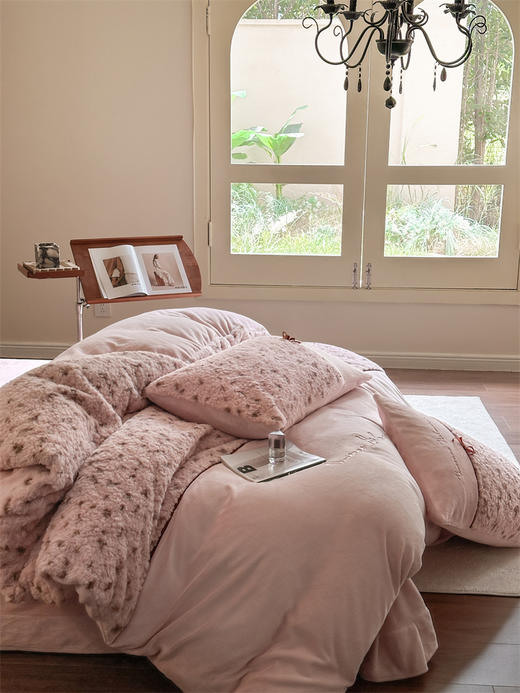 顶柔法式拼接慕丝牛奶绒四件套 商品图3