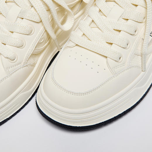 IEF/爱依服2025 秋季 时尚休闲百搭简约设计女低帮平底小白鞋605 商品图3