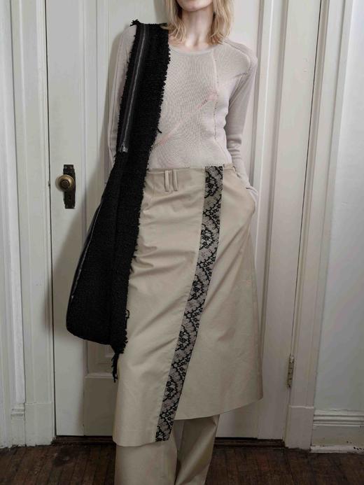 TU｜C03AW23-KW04-BR19 浅棕色圆领针织上衣 商品图2