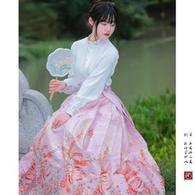 【天香引·瑞羽】马面裙织金妆花改良国风新中式鸾凤嗅花粉马面套装