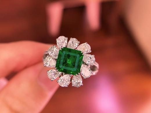 1.39ct 8.35g 祖母绿戒指吊坠 商品图4