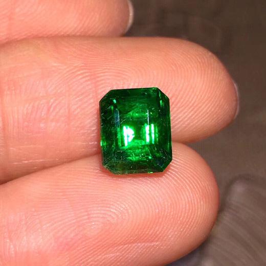 2.15ct 祖母绿裸石 商品图2