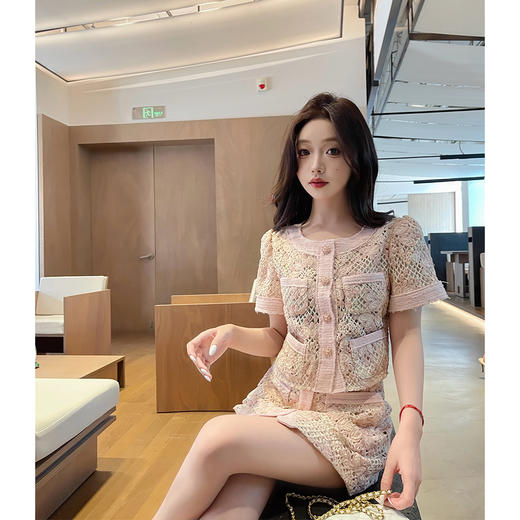 微信特批秒杀款  LINCHAOZHANG 【香槟玫瑰】LW240321 盘花扎染外套LQ240363 半裙时尚套装 商品图3