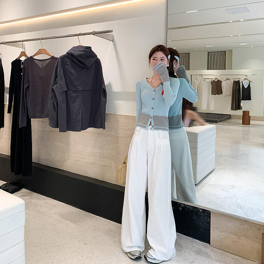 <曾小咸推荐>短款拼色针织开衫  商品图4