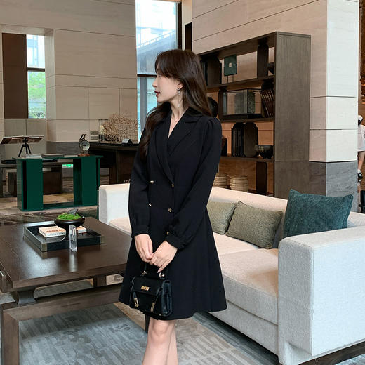 奢姿2024年秋季新款大码女装休闲通勤外套胖妹妹气质西装领风衣9943890218 商品图1