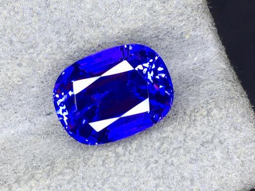 6.56ct 坦桑石裸石 商品图0