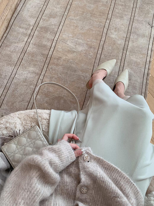 金蘑菇菇  Fressange钟爱浪漫曲/ 慵懒吊带+半裙 商品图4