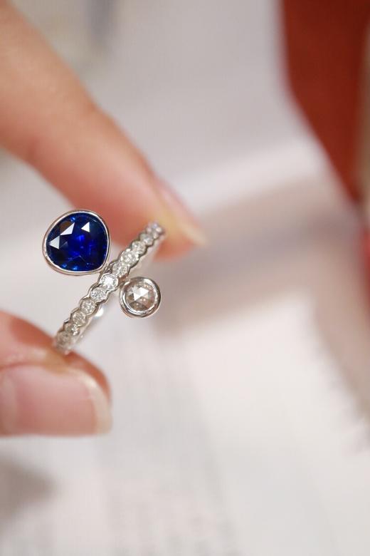 1.17ct 蓝宝石戒指 商品图1
