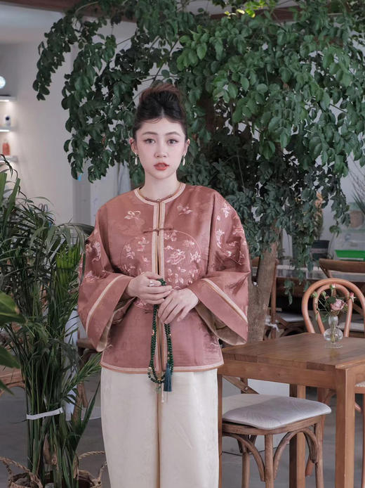 盛唐牡丹 |三经绞罗底香云纱手推绣外套 商品图3