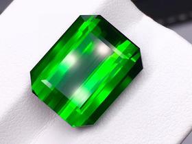 13.61ct 碧玺裸石