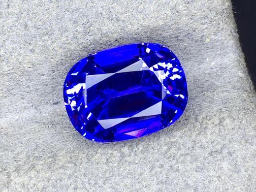 6.56ct 坦桑石裸石 商品图2