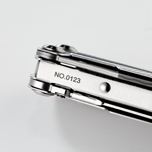 瑞士科技 SWISS+TECH 30周年多功能工具钳大马士革限量款组套(编号随机) 商品图6