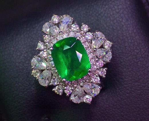 1.92ct 祖母绿戒指 商品图4