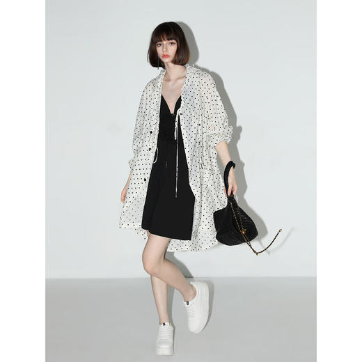 COCOBELLA立体植绒波点莱赛尔遮阳衫女秋连帽休闲外套SN3006 商品图3