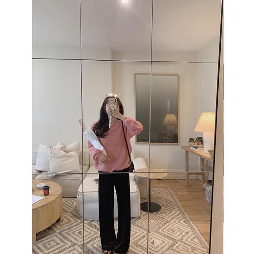 金蘑菇菇 苏黎世少女 优越弧度全羊毛top / 简约宽松圆领长袖毛衣 商品图3