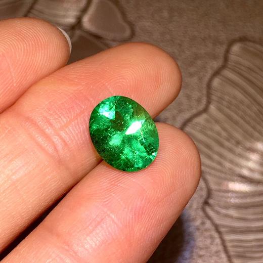 2.36ct 祖母绿裸石 商品图1