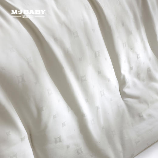 【春上新】10楼 梦洁 宝贝智享提花桑蚕丝-丝萃 吊牌价3198-8798元     活动价1799-4199元 商品图5