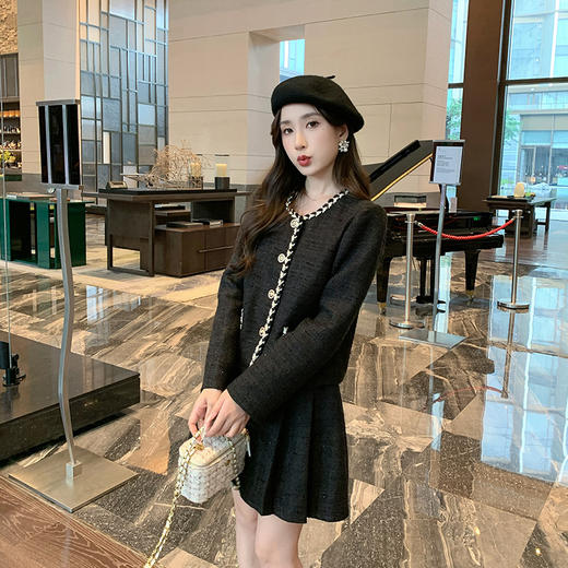 奢姿2024年秋季新款大码女装小香风套装胖妹妹外套百褶半裙两件套9943953540 商品图1