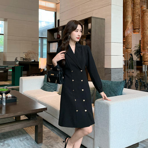 奢姿2024年秋季新款大码女装休闲通勤外套胖妹妹气质西装领风衣9943890218 商品图2