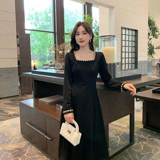 奢姿大码女装2025秋季法式复古赫本风方领裙子胖妹妹时尚连衣裙9943853580 商品图2