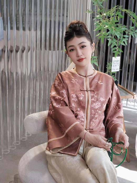 盛唐牡丹 |三经绞罗底香云纱手推绣外套 商品图1