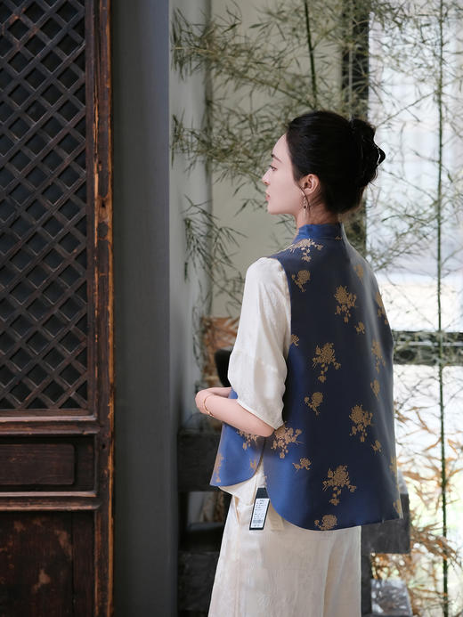 盛唐牡丹 |双面穿真丝花蕾缎马甲 商品图6