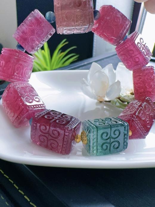 67.1g 雕刻碧玺手链 商品图3