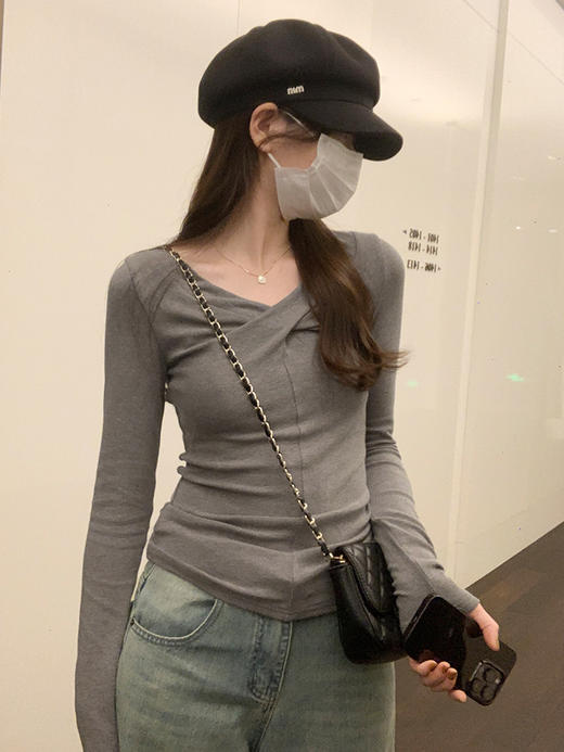 【纯色内搭V领打底衫】秋冬新款 设计感修身显瘦短款长袖上衣ins 商品图4
