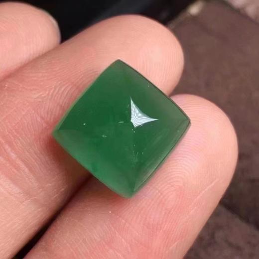 8.37ct 祖母绿裸石 商品图3