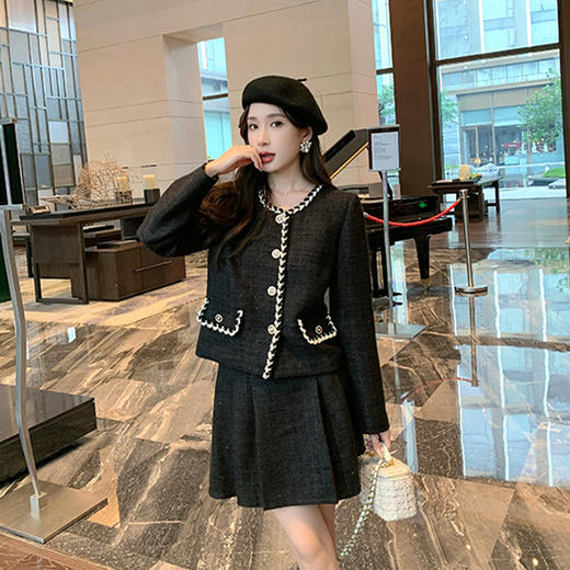 奢姿2024年秋季新款大码女装小香风套装胖妹妹外套百褶半裙两件套9943953540 商品图0