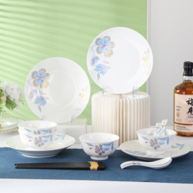 🔔🔔【国风低骨瓷陶瓷16件套礼盒餐具套装】✅礼盒装16件套低骨瓷礼品餐具，送人自用皆相宜！！！ ✅高温花卉工艺，安全卫生，💥不含任何重金属！！！