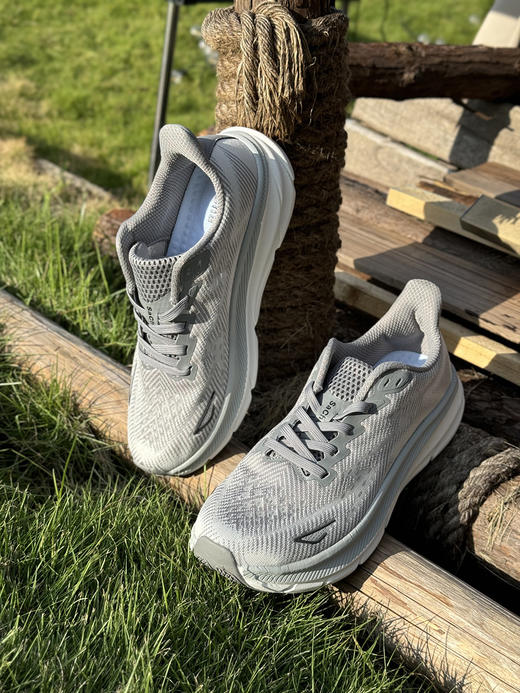 😍【品牌直发】李现同款❗️英国百年品牌Sacha网眼厚底专业跑鞋！😍冠军跑者挚爱的跑鞋！ ✅网眼贾卡鞋面，EVA发泡/橡胶鞋底 商品图5