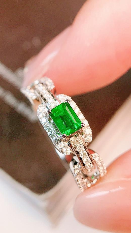 0.37ct 祖母绿戒指 商品图3