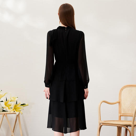 EITIE爱特爱春季新款气质立领灯笼袖垂坠时尚蛋糕连衣裙A2307107 商品图5