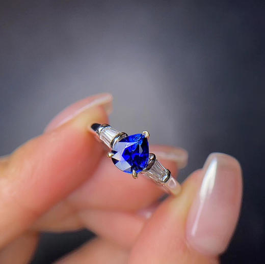 154044 18K金皇家蓝蓝宝石小精灵时尚戒指 商品图0