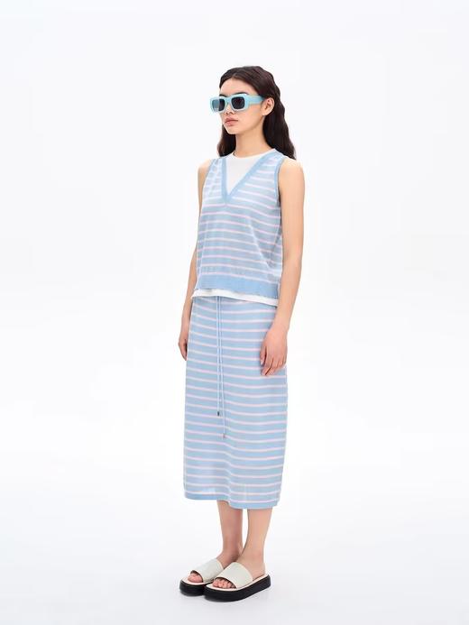 heris/H42104/粉蓝条纹假两件 V领叠穿针织马甲 商品图3