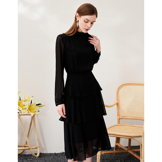 EITIE爱特爱春季新款气质立领灯笼袖垂坠时尚蛋糕连衣裙A2307107 商品图2