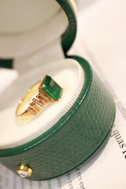 3.01ct 祖母绿戒指 商品图6