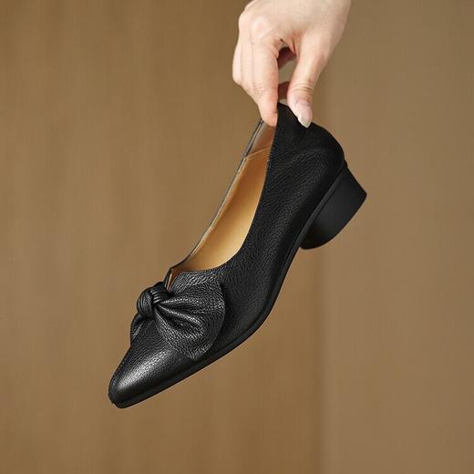 【预售5天】软面羊皮低跟舒适奶奶鞋，蝴蝶结一脚蹬V口低帮单鞋DSFG&1559 商品图4