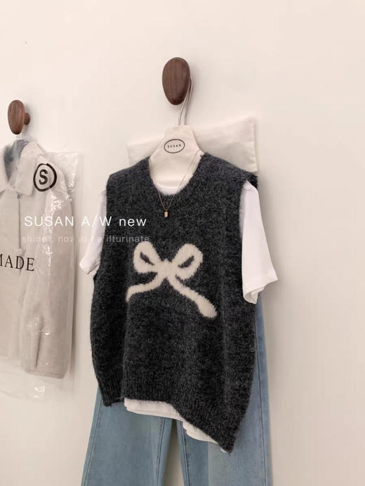 蝴蝶马海毛马甲 商品图3