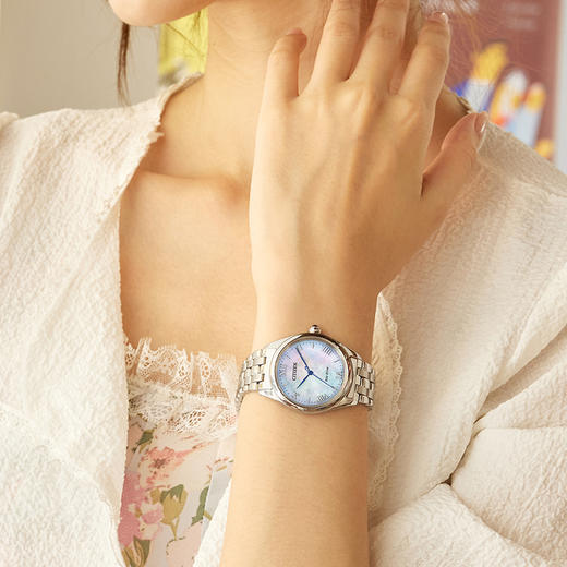 西铁城/CITIZEN光动能表盘时尚钢带女士手表EM1140-80D 商品图10