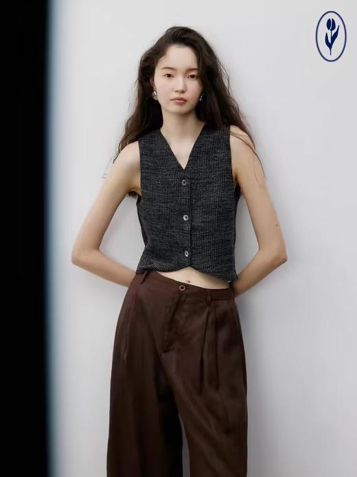 shyshystill/shy202404033/针织条纹面料背心马甲 商品图3
